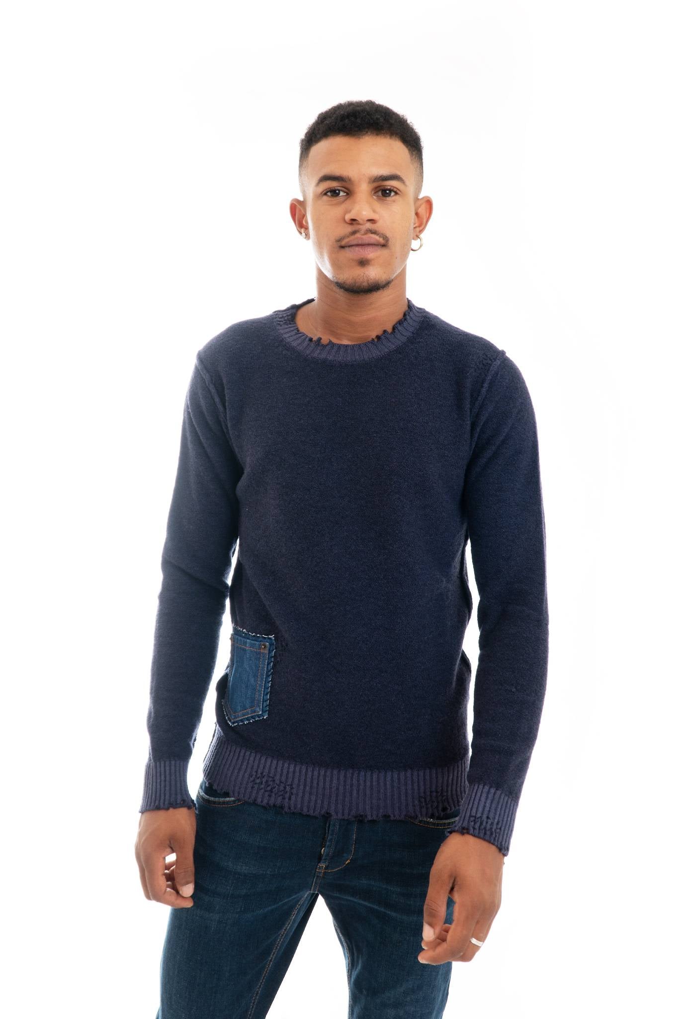 Maglione Blu in Lana con Toppa Denim mi