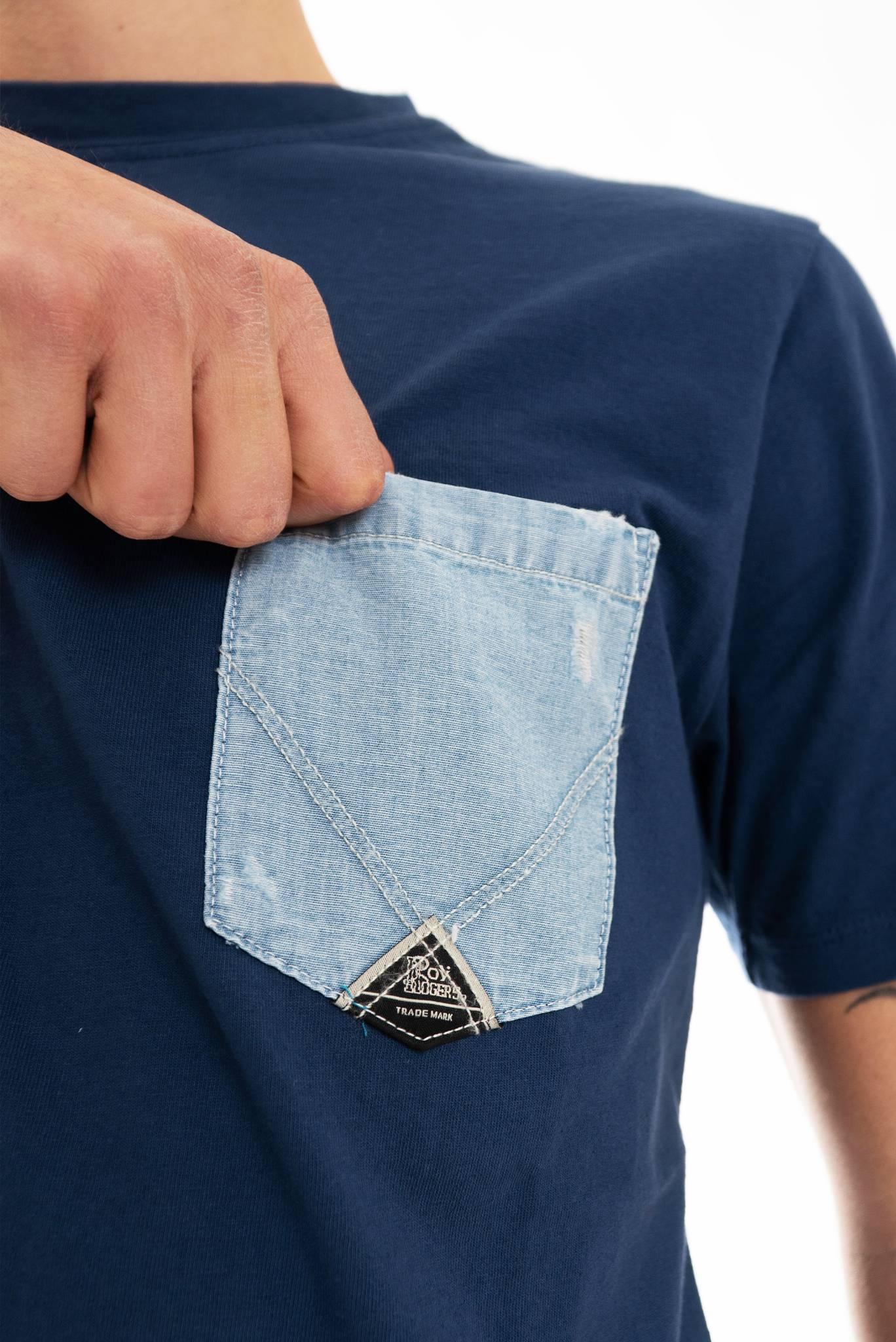 T-shirt Blu con Taschino Denim
