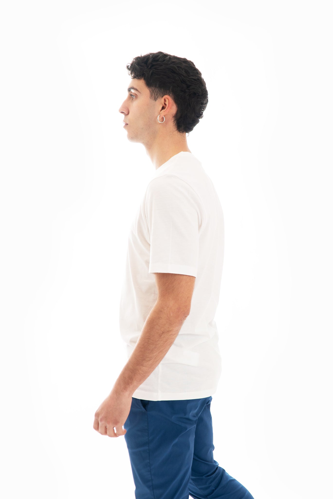 T-shirt Bianca con Logo a Toppa