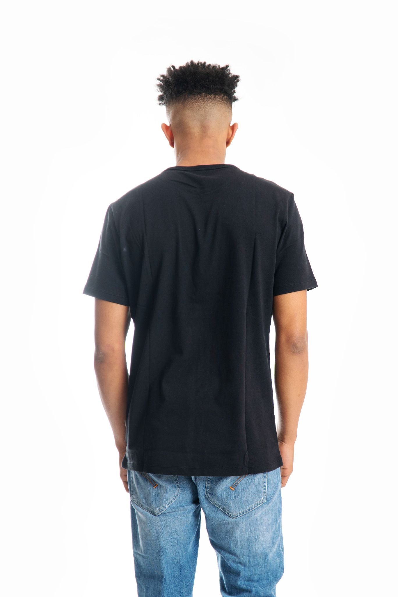 T-shirt Nera con Taschino