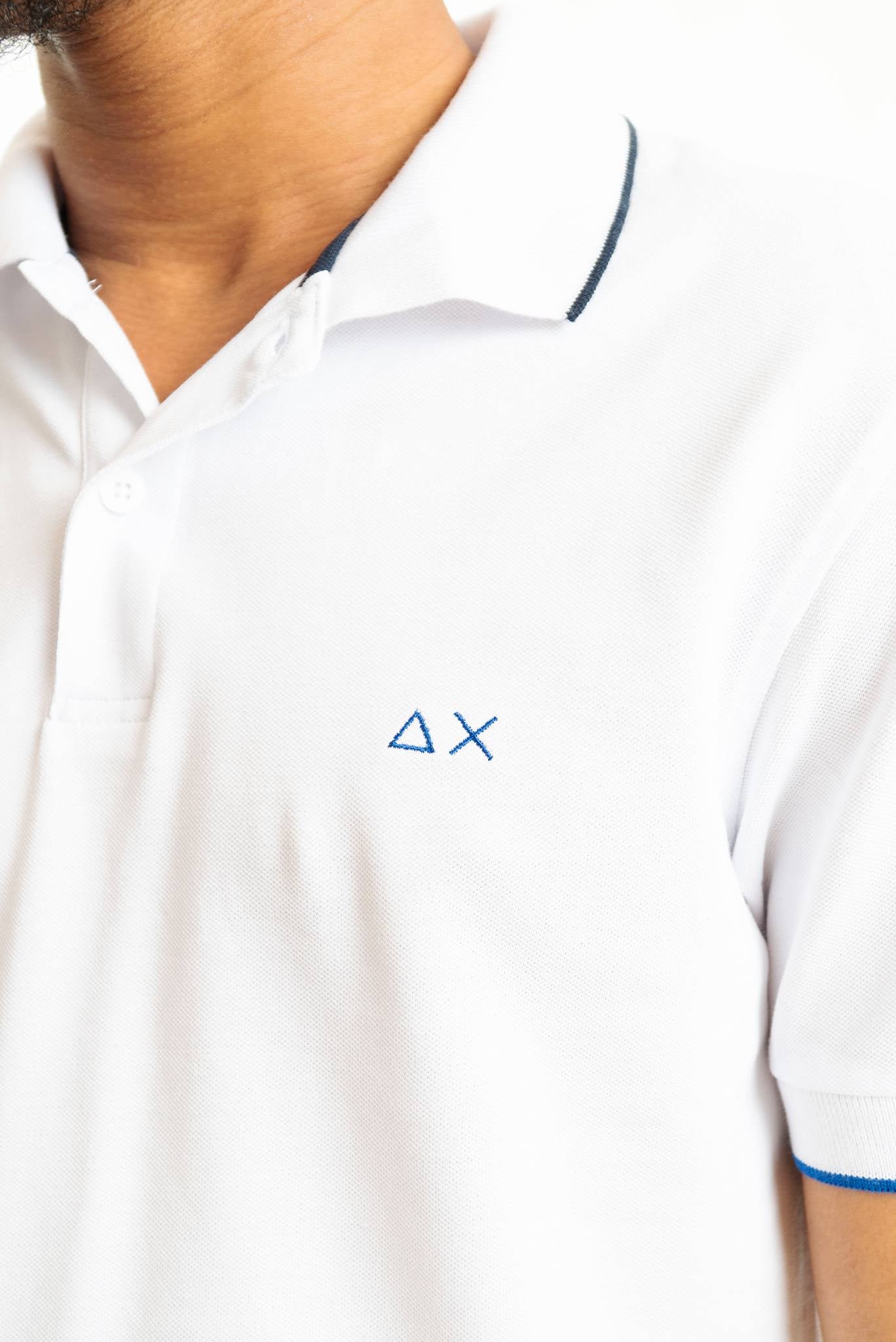 Polo Bianca con Orli a Contrasto