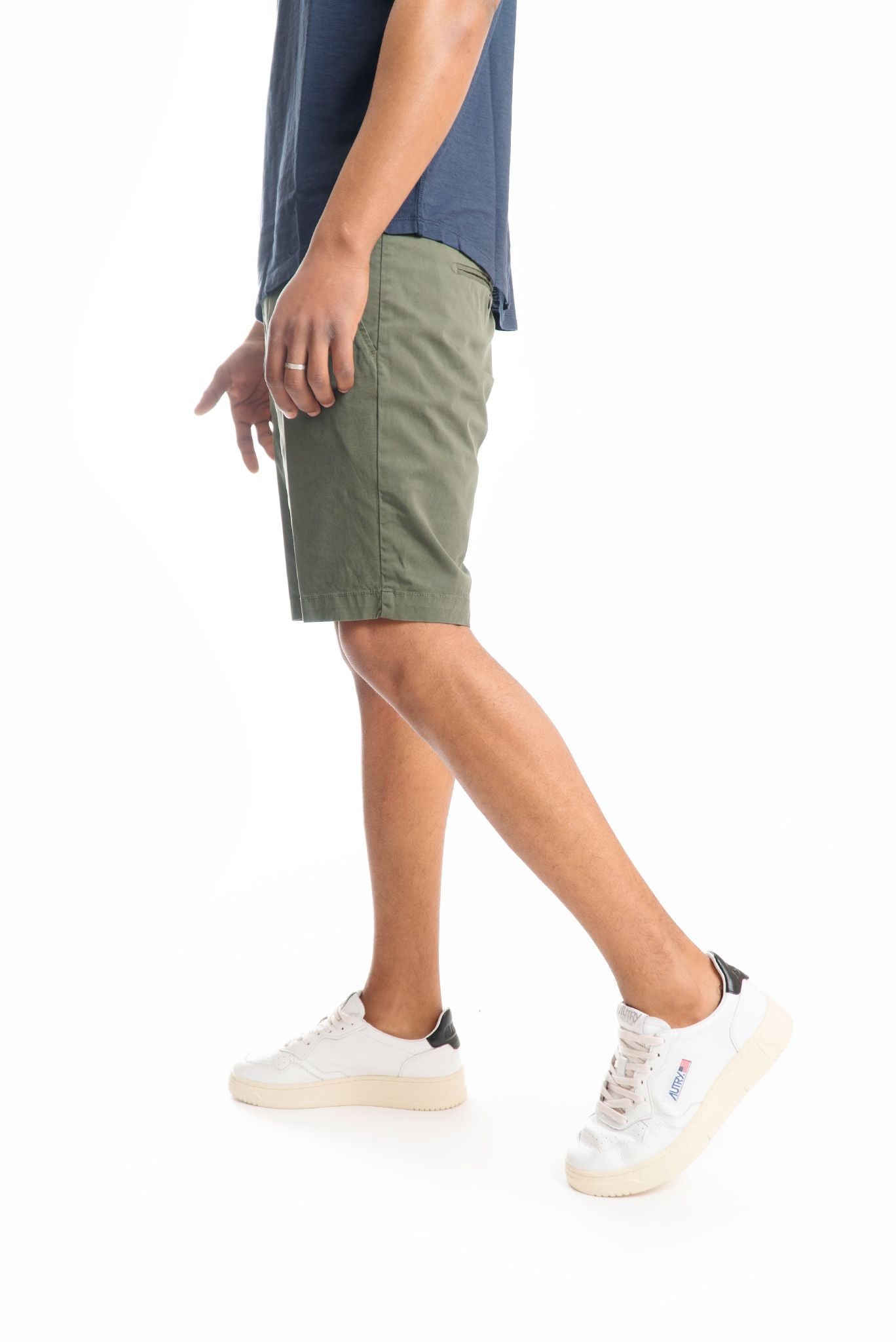 Bermuda Verde Militare in Gabardina di Cotone