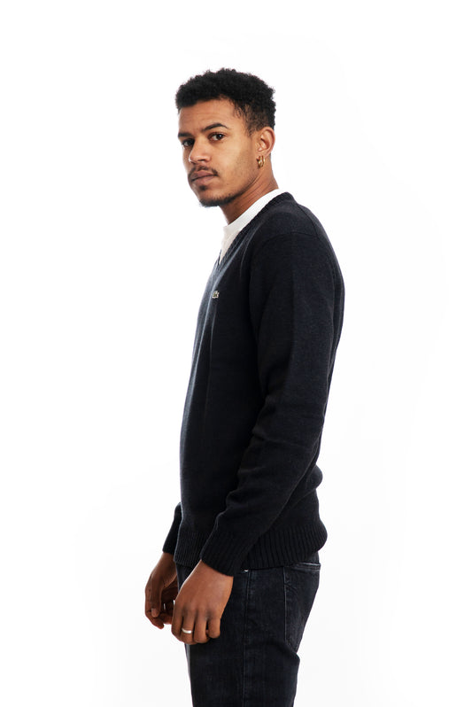 Maglione Nero con Scollo a V